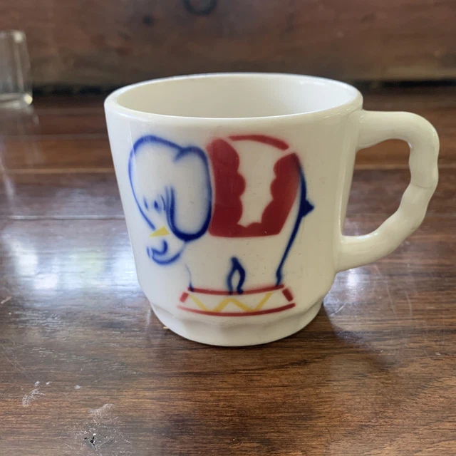 RARE FIND Syracuse China Union Pacific Railroad Dining Car Childs MUG 1950s 3