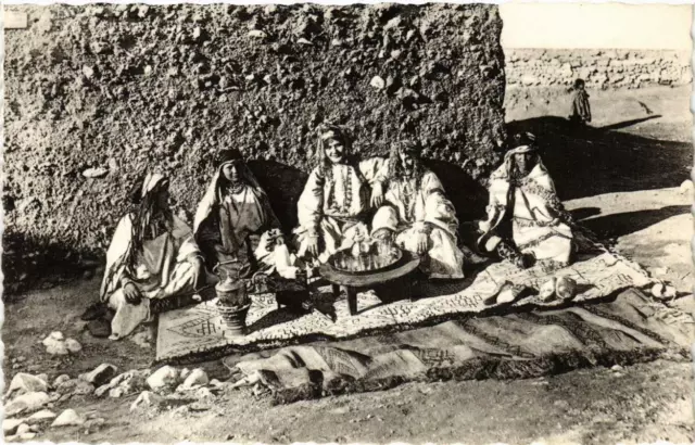 CPA AK Preparation du Thé marocain MAROC (689281)