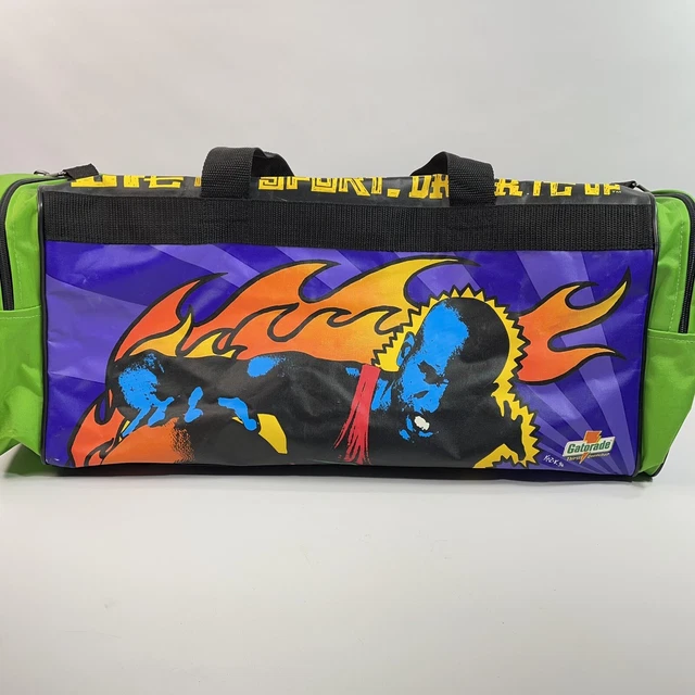 Vintage Official NBA 1996 Frank Kozik Promo Duffel Bag Gatorade Bulls vs Sonics Vintage Official NBA 1996 Frank Kozik Promo Duffel Bag Gatorade Bulls vs Sonics