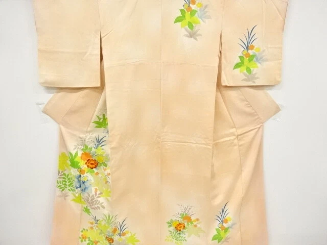 40069# Japanese Kimono / Antique Kimono / Embroidery / Floral Plants