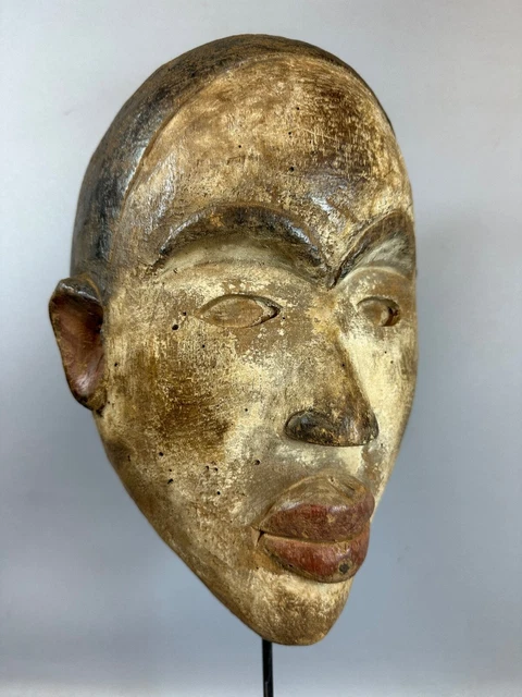 231161 - Old African Bakongo mask - Congo.