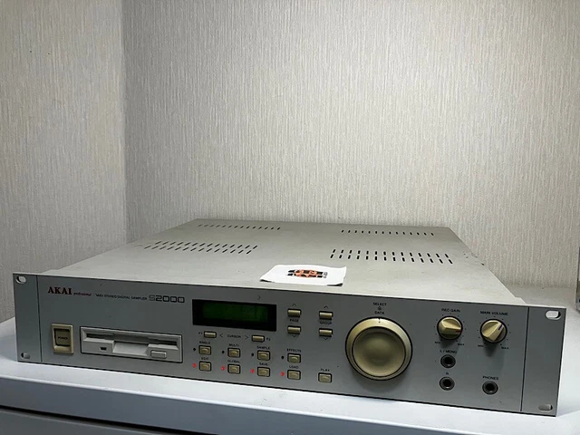 AKAI S2000 Professional Midi Stereo Digital Sampler Rack Mountable NOT Tested