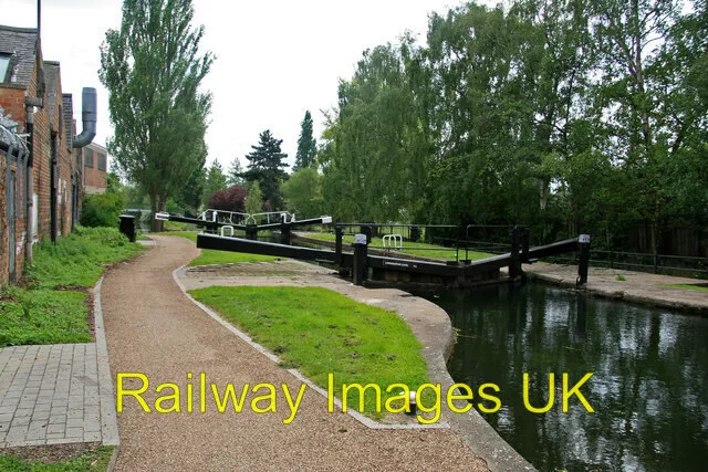 Photo - Erewash Canal - Long Eaton lock  c2011