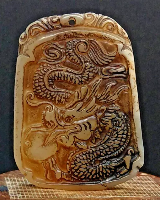 Sculpture pendentif antique du vieux dragon de jade hétien, artisanat chinois