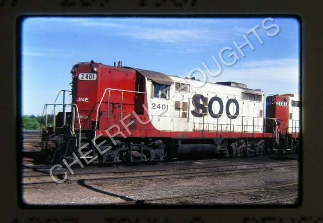 Original '87 Kodachrome Slide SOO Line 2401 GP9 Superior, WI     22N7