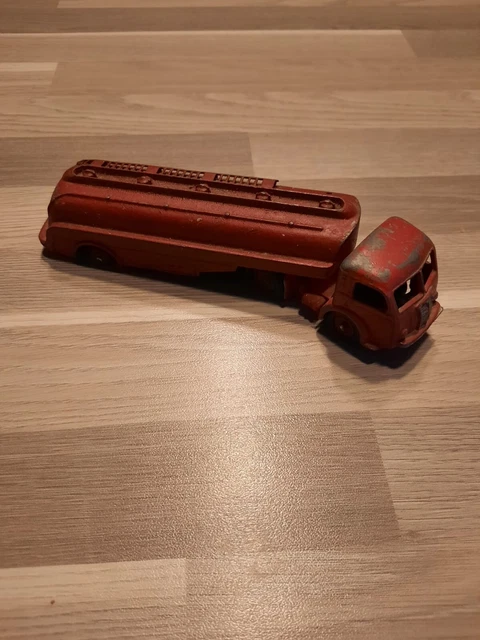 voiture miniature dinky toys