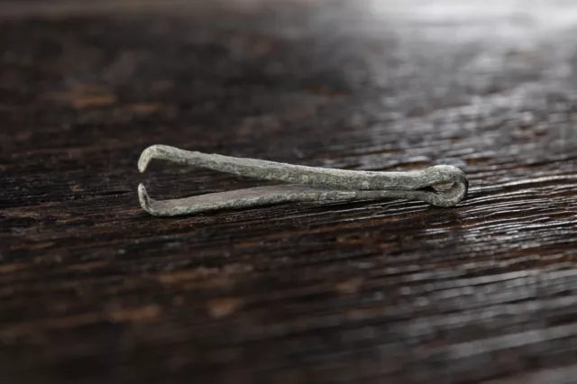 Ancient Bronze Medical Tweezers / 2nd-4th Century / Medical Artifact / Roman