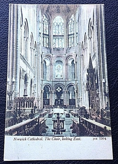 Postcard: Norwich Cathedral, The Choir, Looking East: Un Posted