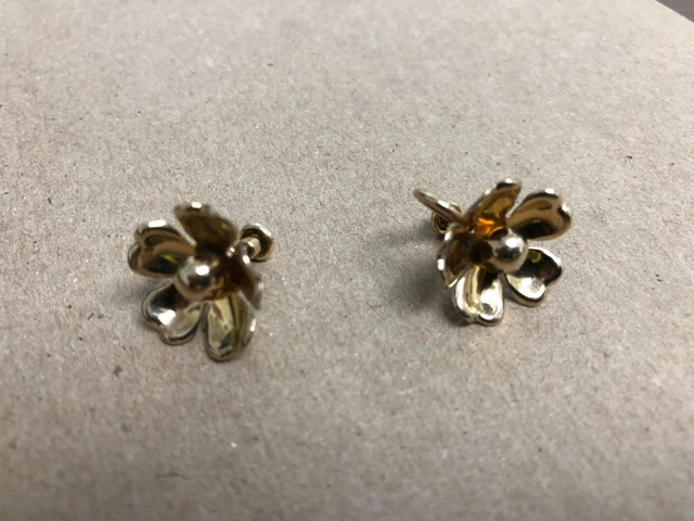 Vintage pair of Van Dell 1/20 12K GF screw back earrings