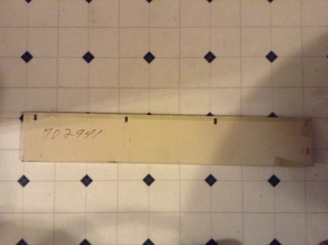 702941 - A New Left Rear Filler For the Cab On A New Idea No. 701 Power Unit
