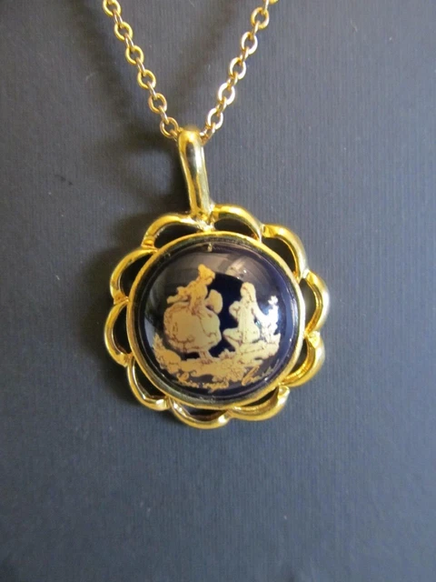 Pendentif Rond En Porcelaine De Limoges Bleu, Orné D'une Rose Dorée - Occasion