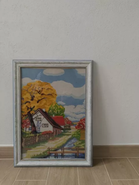 Quadro Ricamato a Mano Punto Croce Paesaggio di campagna (dim. cm 42x57)