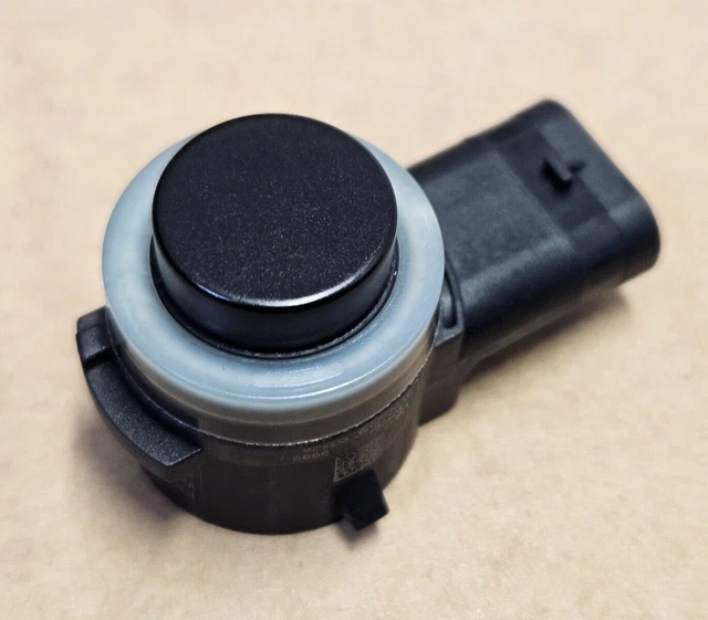 thumbnail image 2 of Valeo Parking Sensor For Jaguar Land Rover – HK8315C868AA T4A5536 LR081451 LR059786, Made In France 2 of 6