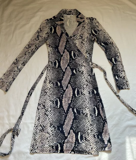 Women's Diane Von Furstenberg New Jeanne Two Silk Jersey Snake Wrap Dress Size 2