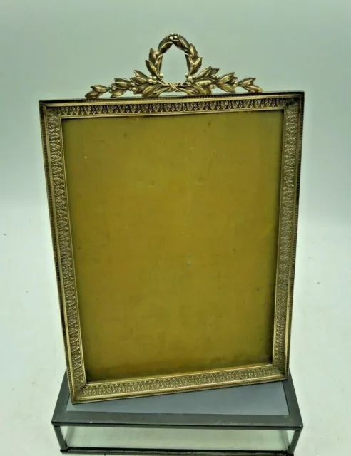 GRAND CADRE PORTE PHOTO LOUIS XVI en bronze doré decor PALMETTES