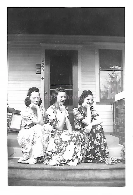 Found Photograph BLACK AND WHITE Original Portrait MID CENTURY WOMEN 29 47 C
