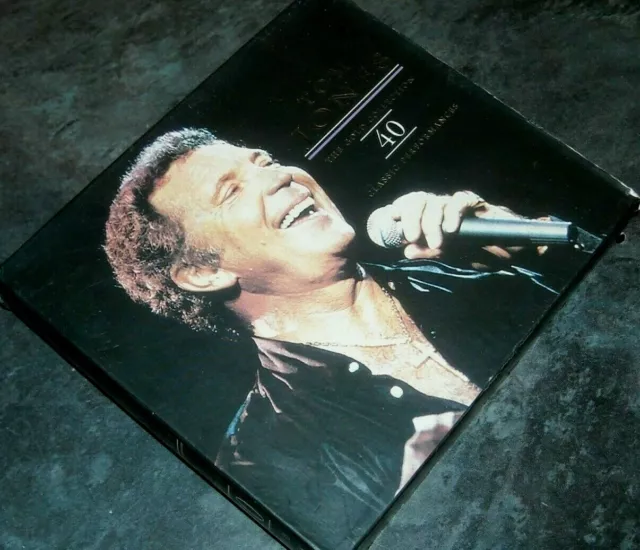 Tom Jones. The Gold Collection 40 Classic Performances. X 2 CD's.