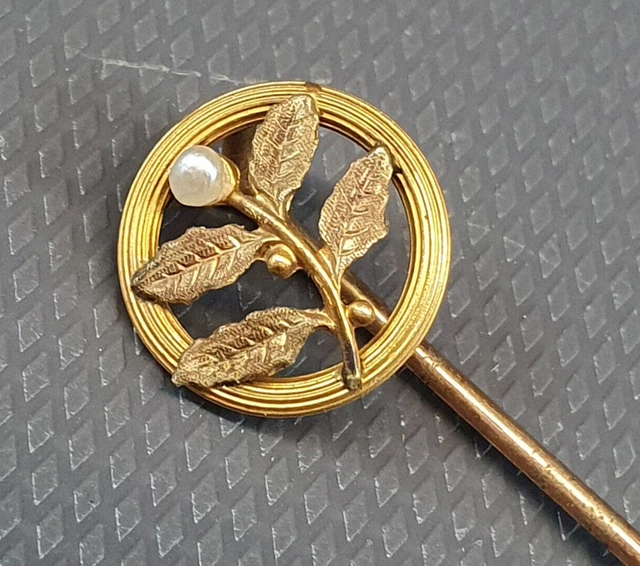 Epingle de cravate art nouveau en or - profil de femme