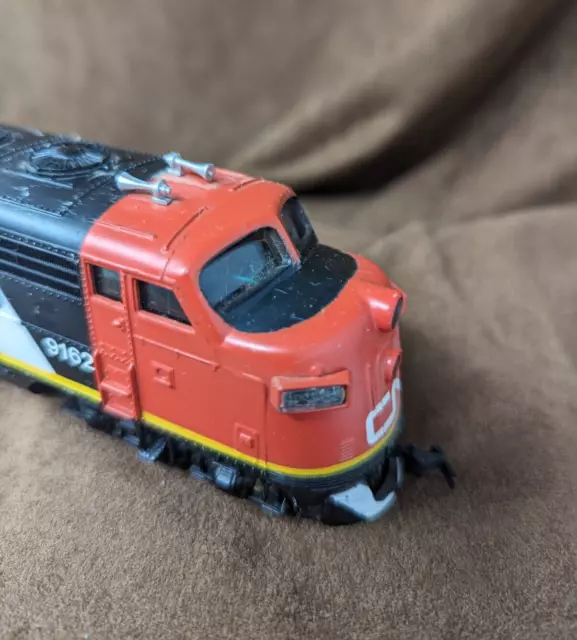Bachmann HO Scale F9 Canadian National CN Diesel Locomotive Train from Estate 3