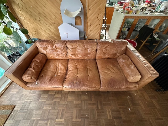 FREEDOM BROWN LEATHER lounges pair of 3 seater and 2 seater 1.00
