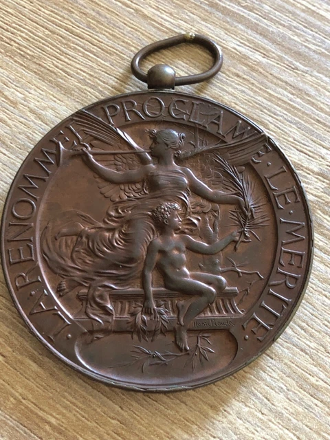 MEDAILLE ART NOUVEAU Vierge Marie en or 18k, pendentif religieux