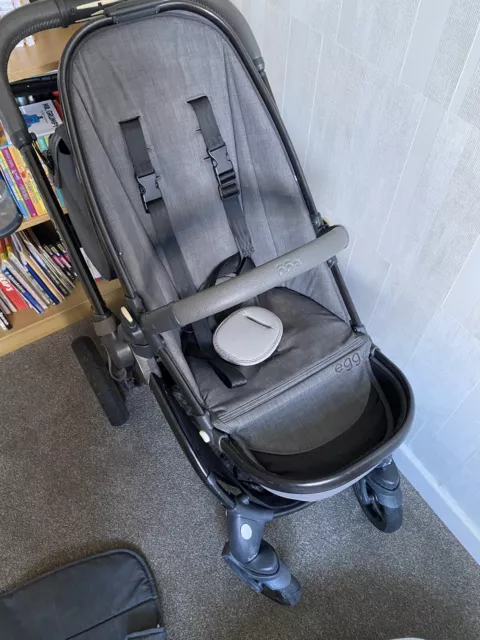 Egg Pram Travel System Pewter Grey