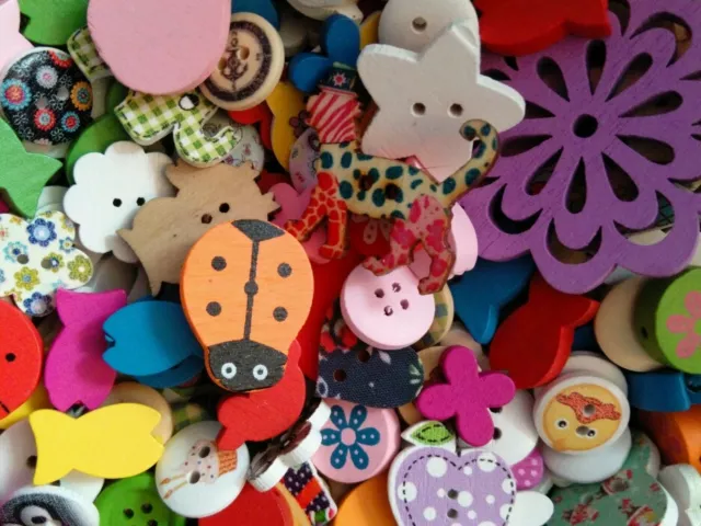 JOB LOT 50 Assorted wooden buttons/ embellishments/beads sewing,scrapbooking etc