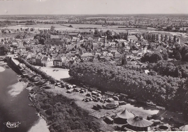 Carte postale 10x15cm postcard DECIZE vue générale aérienne timbrée 1955