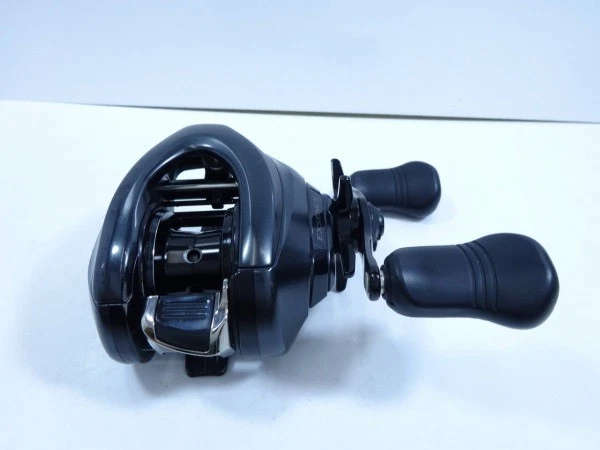 リール SHIMANO 17EXSENCE DC XG LEFT 17 Exsence DC XG Left (USED, 9/10) complete pouch/box set