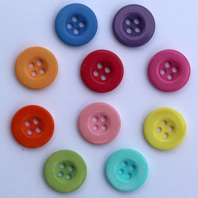 Boutons de Couture Unis avec 4 Trous en Résine 15mm - Lot de 10 Couleur au Choix