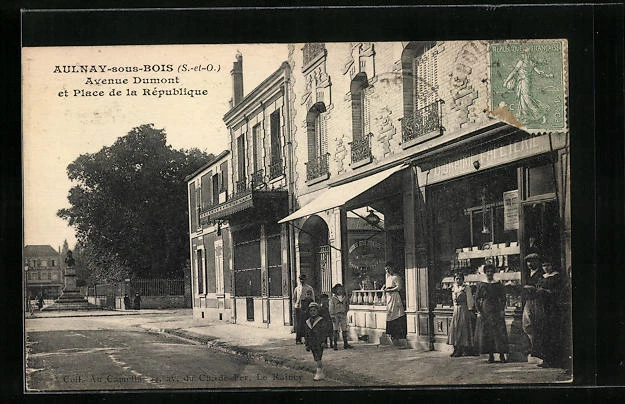 CPA Aulnay-sous-Bois, Avenue Dumont et Place de la République