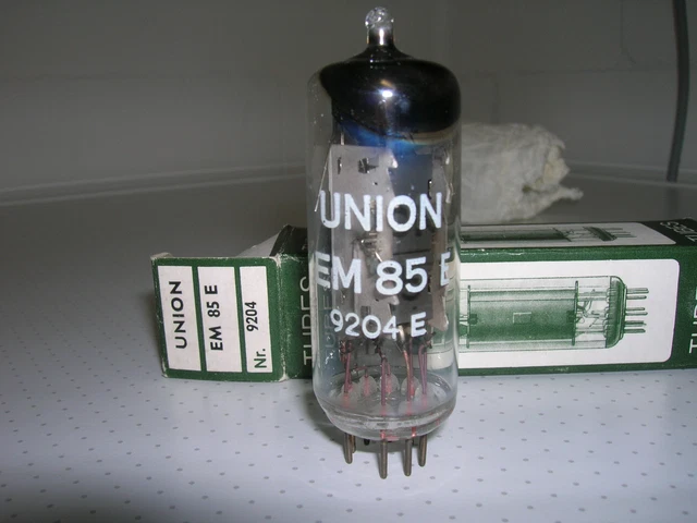 EM 85 E Union Neu Magisches Auge Röhrenradio Radioröhren ...