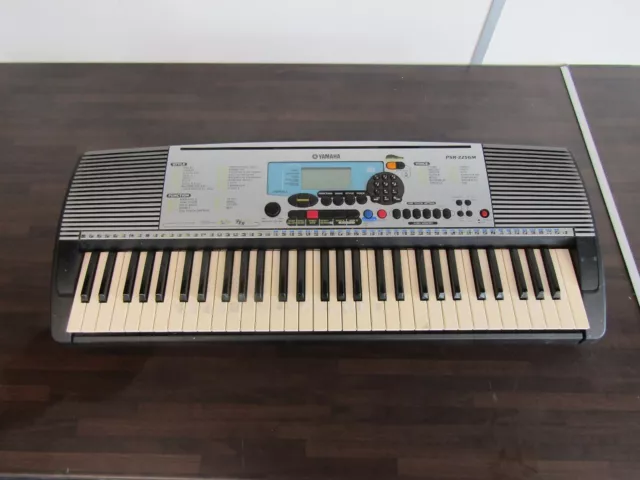 Yamaha PSR-225GM Electronic Keyboard 61x Full-Sized Keys 1990s Tested + Working