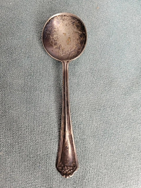 WM Rogers & Son AA FAIR OAK Soup Spoon Pat 1913 WM Rogers & Son AA FAIR OAK Soup Spoon Pat 1913