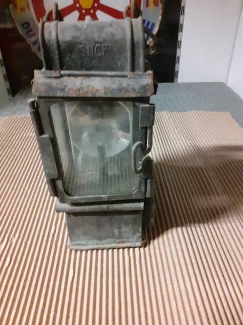 Ancienne lampe lanterne carbure de la SNCF Train