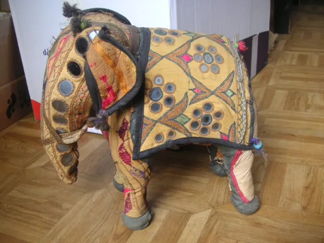 Elephant En Tissu Rajasthan Inde Ancien Brode Verroterries