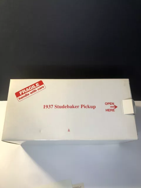 Danbury Mint 1937 Studebaker Pickup.  1:24 scale New With Certificate