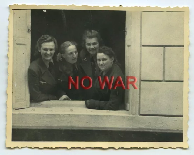 WWII ORIGINAL OLD WAR PHOTO GERMAN LUFTWAFFE assistant MILITARY WOMEN ...
