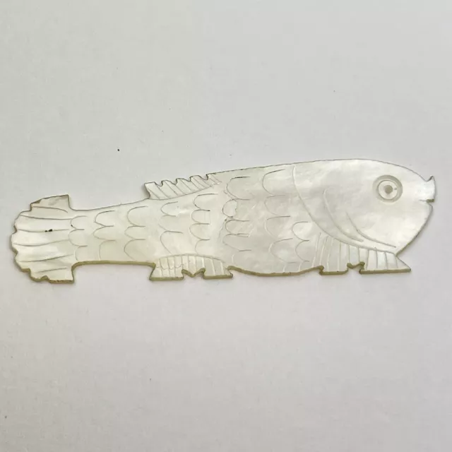 1X Antique Chinese Mother Of Pearl Fish Gaming Counter