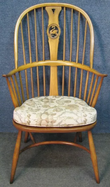 Ercol Windsor Chairmakers Swan Armchair Elm And Beech Model 948 In Golden Dawn