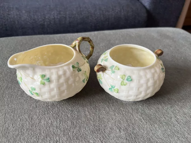 Belleek Jug an Sugar Bowl