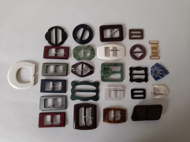 Vintage Job Lot 25 Belt Buckles In Very Good Condition