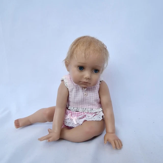 ASHTON DRAKE GALLERIES Hailey Needs a Hug Vinyl Doll £49.99 PicClick UK