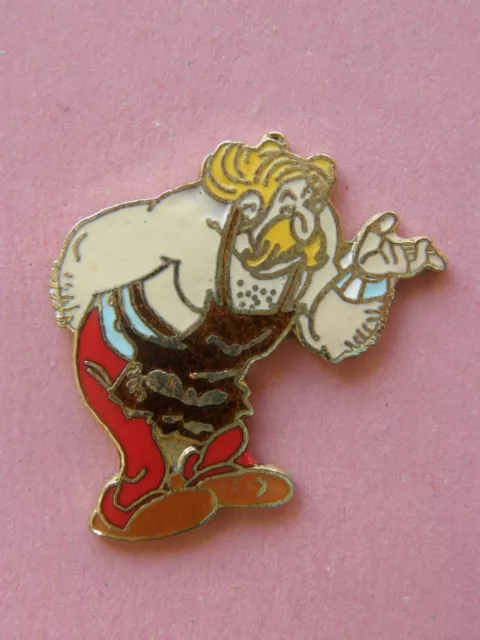 pin's CETAUTOMATIX N°2, 1987 , signé STADIUM - dim:29 x 30 ,asterix, bd , uderzo