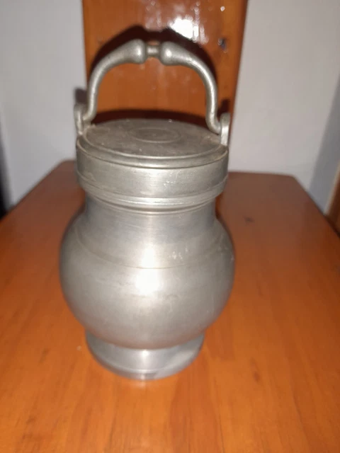 Vintage. Vase/Potiche décorative en étain. 95% . Avec poinçon