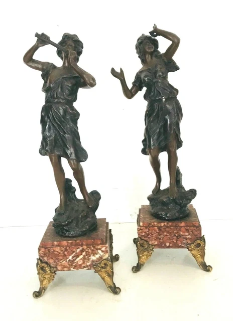 paire de sujets en régule socle en marbre rouge . XX siècle .