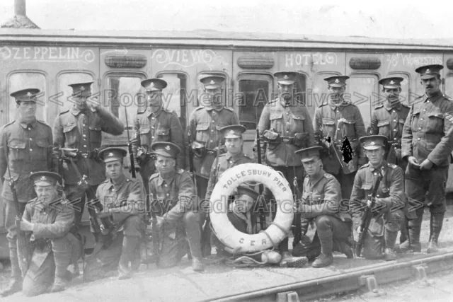 saa-19 Military, Worcester Regiment at Tollesbury Pier, Maldon, Essex. Photo