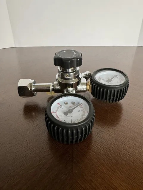 Cga-320 Co2 Regulator With Safety Manual Relief Valve, Stainless Steel. Preowned