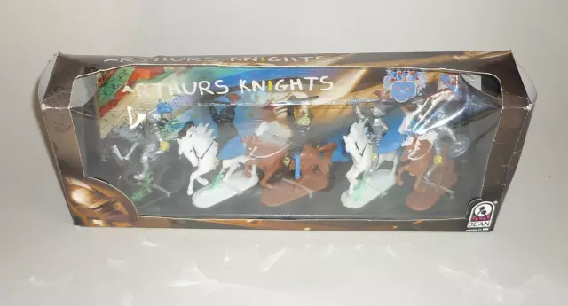 JEAN HÖFLER King  Arthurs Knights Ritter auf Pferden 5 Figuren 1/32 OVP BOX