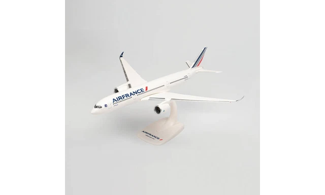Herpa Air France Airbus A350-900 - 2021 livery - F-HTYM Fort-de-France